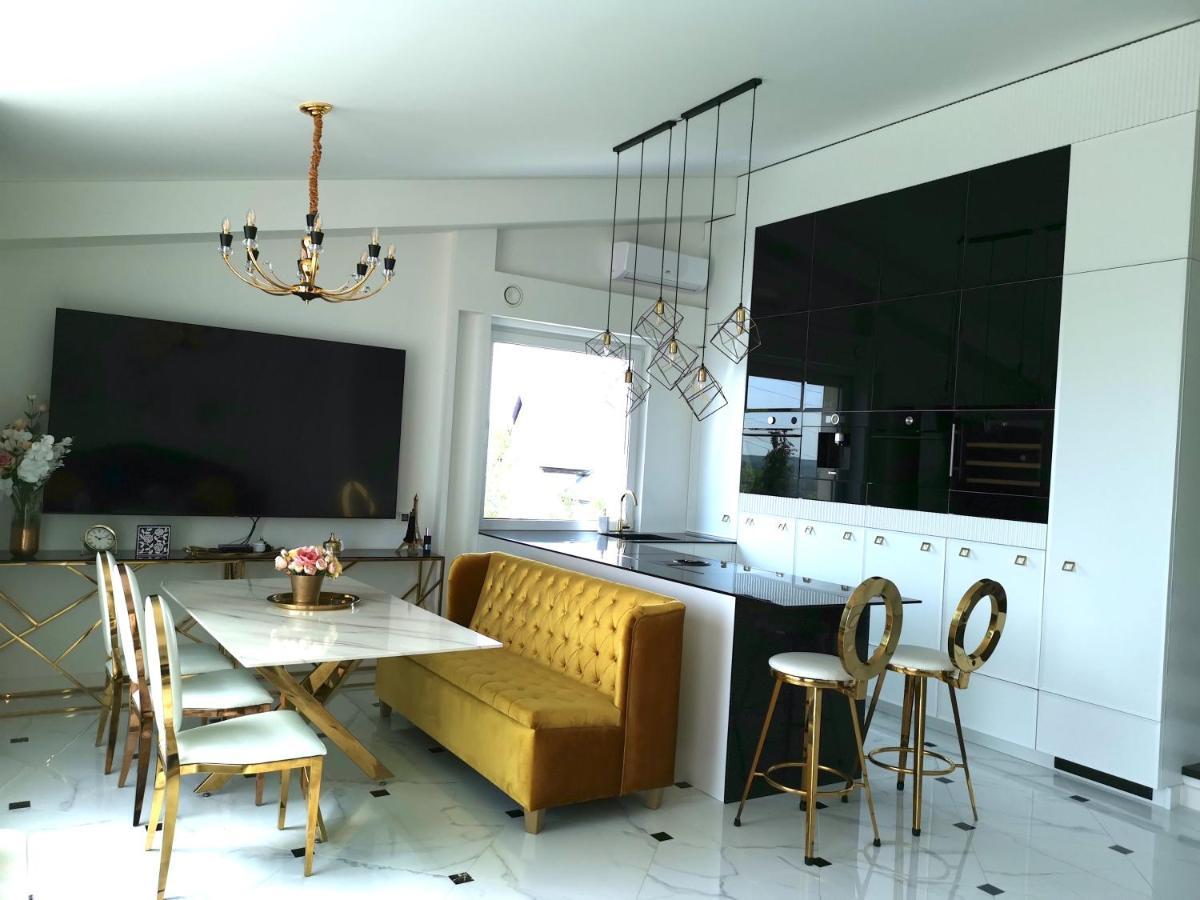 Luxury Penthouse With Large Terrace & Panoramic Old Town View Apartment Vilnius Bagian luar foto