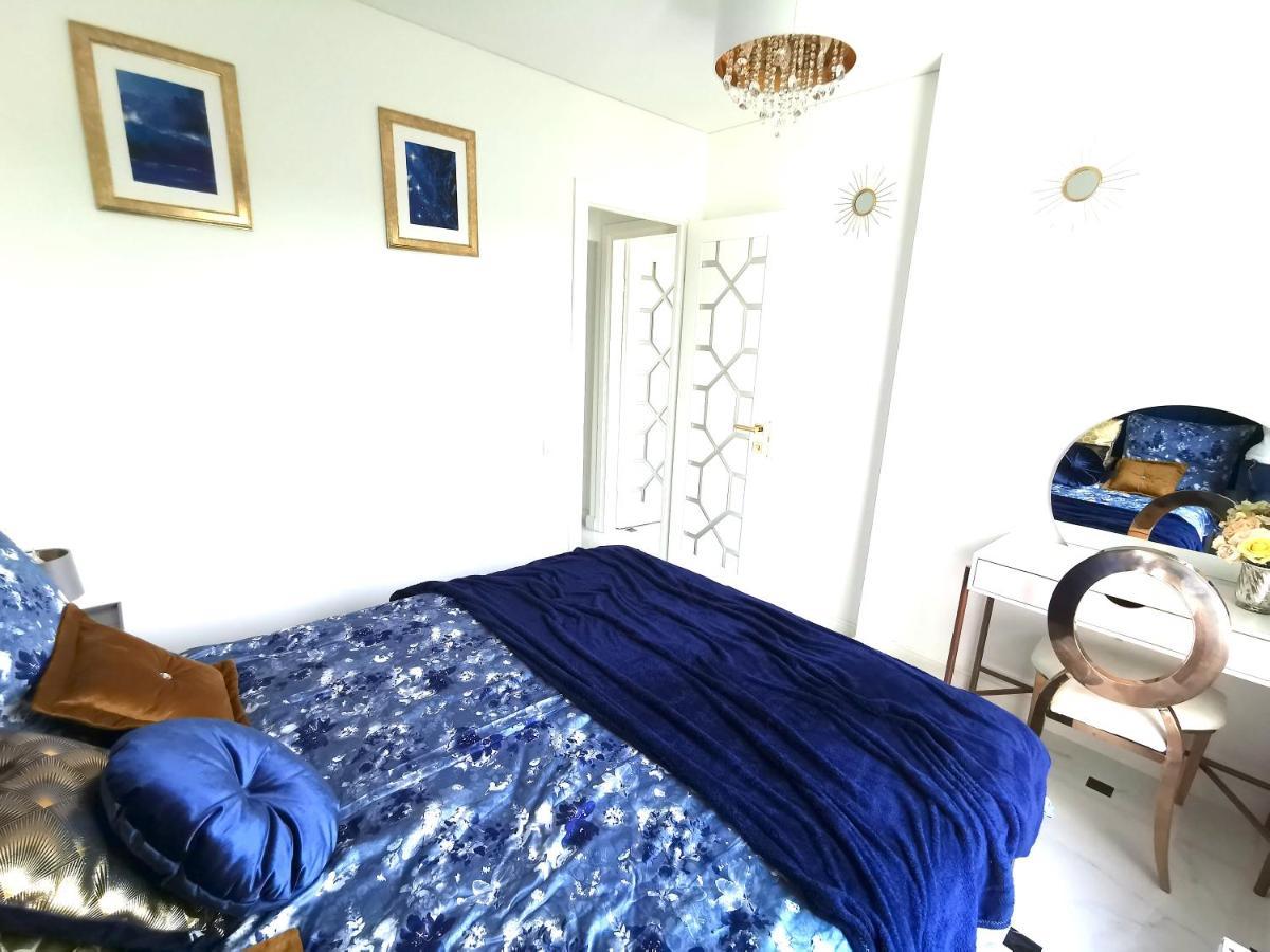 Luxury Penthouse With Large Terrace & Panoramic Old Town View Apartment Vilnius Bagian luar foto