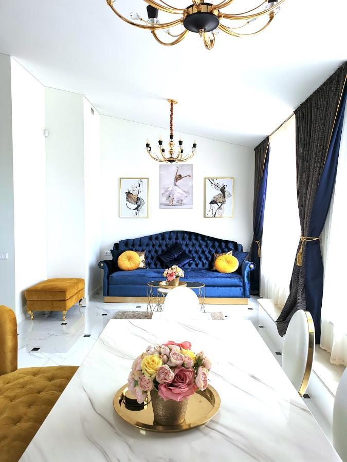 Luxury Penthouse With Large Terrace & Panoramic Old Town View Apartment Vilnius Bagian luar foto