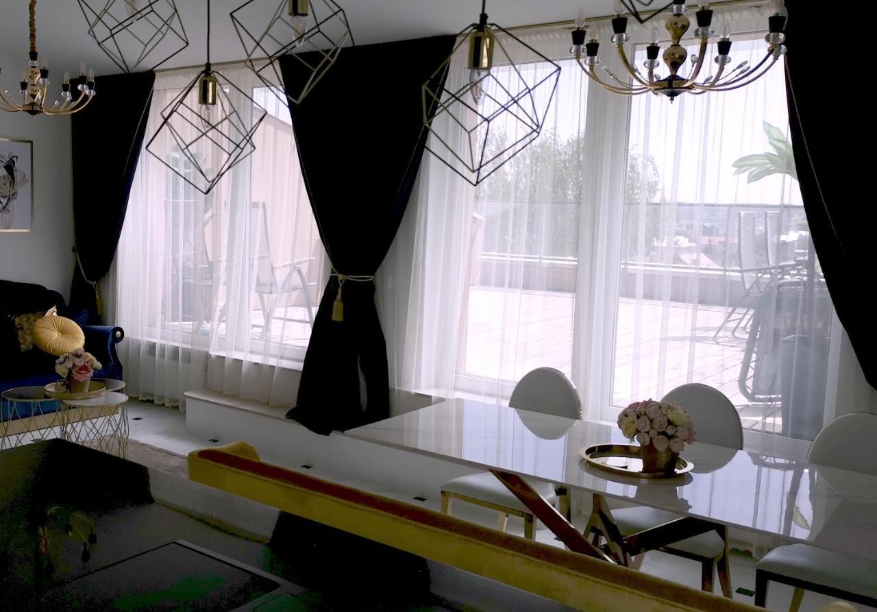 Luxury Penthouse With Large Terrace & Panoramic Old Town View Apartment Vilnius Bagian luar foto
